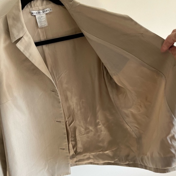 VTG Michael Kors Tan Italian Made Lined Silk Boxy Blazer/Jacket Womens Size 6 - Picture 5 of 13